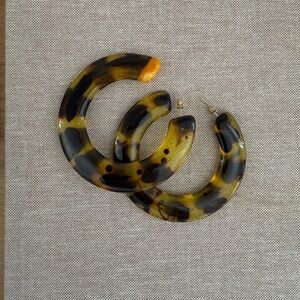 Cult Gaia Tortoise Shell Pattern Hoop Earrings